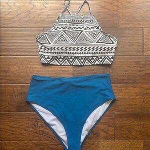 Cupshe Black and Blue Geometric Bikini
